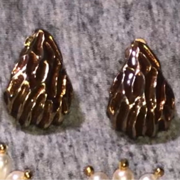 Lot of 5 Vintage Large Clip On Earrings - Picture 3 of 4